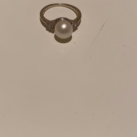 Real silver pearl and diamond ring